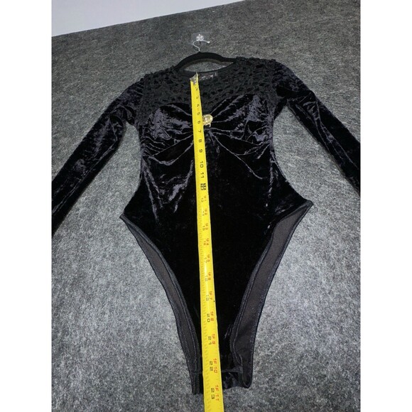 Vintage 80s/90s Pati-Pat Paris Black Velvet Bodysuit – Crochet  & Medallion - Picture 6 of 11